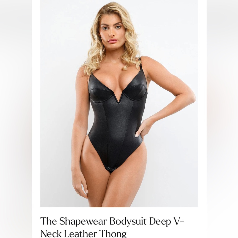 Popilush NWT Deep V-Neck leather bodysuit